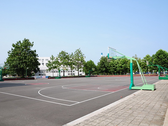 篮球场地面划线